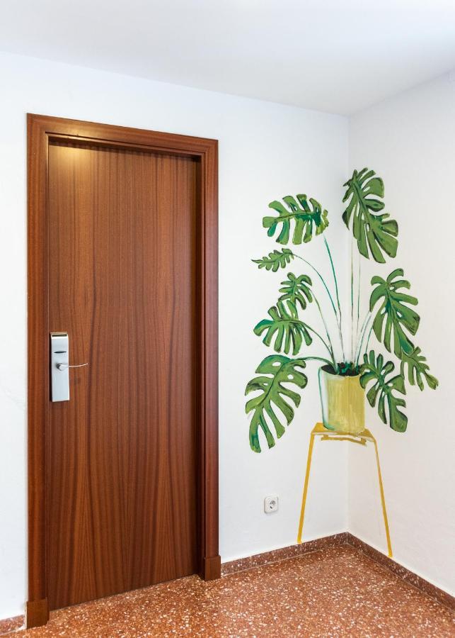 Hostal Jume - Urban Rooms Mahón Buitenkant foto