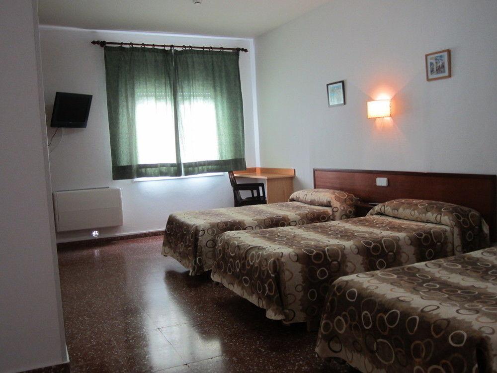 Hostal Jume - Urban Rooms Mahón Buitenkant foto