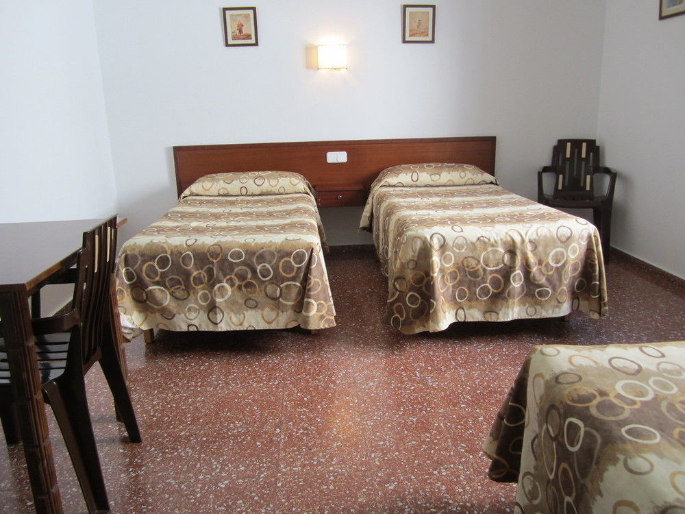 Hostal Jume - Urban Rooms Mahón Buitenkant foto