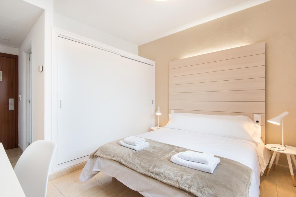 Hostal Jume - Urban Rooms Mahón Buitenkant foto